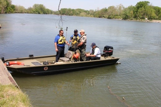 Tracker Grizzly Boat